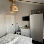 G1 Eingezaeuntes Haus Mit Kamin In Eckwarderhoerne By Interhome