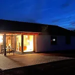 Prázdninový dům G1 Eingezaeuntes Haus Mit Kamin In Eckwarderhoerne By Interhome Grosswurden