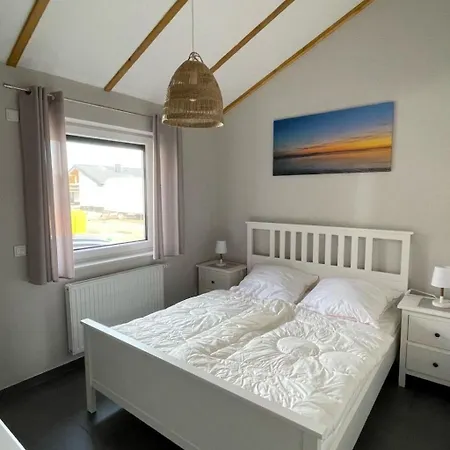 G1 Eingezaeuntes Haus Mit Kamin In Eckwarderhoerne By Interhome Grosswurden