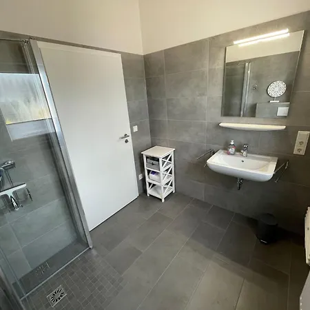 G1 Eingezaeuntes Haus Mit Kamin In Eckwarderhoerne By Interhome *