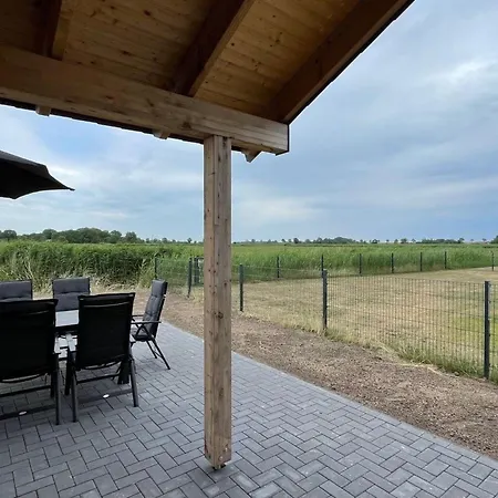 Casa vacanze G1 Eingezaeuntes Haus Mit Kamin In Eckwarderhoerne By Interhome