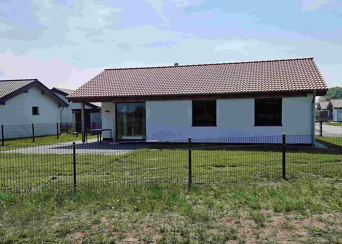 G1 Eingezaeuntes Haus Mit Kamin In Eckwarderhoerne By Interhome Σπίτι διακοπών *